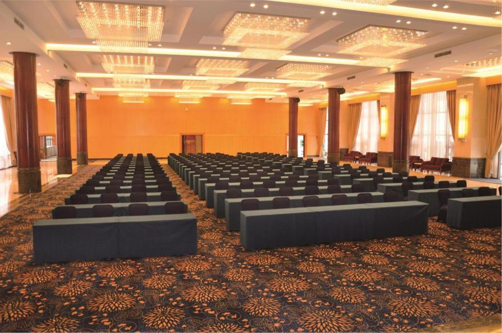 Chongqing Sunshine Continental Grand Hotel Eksteriør billede